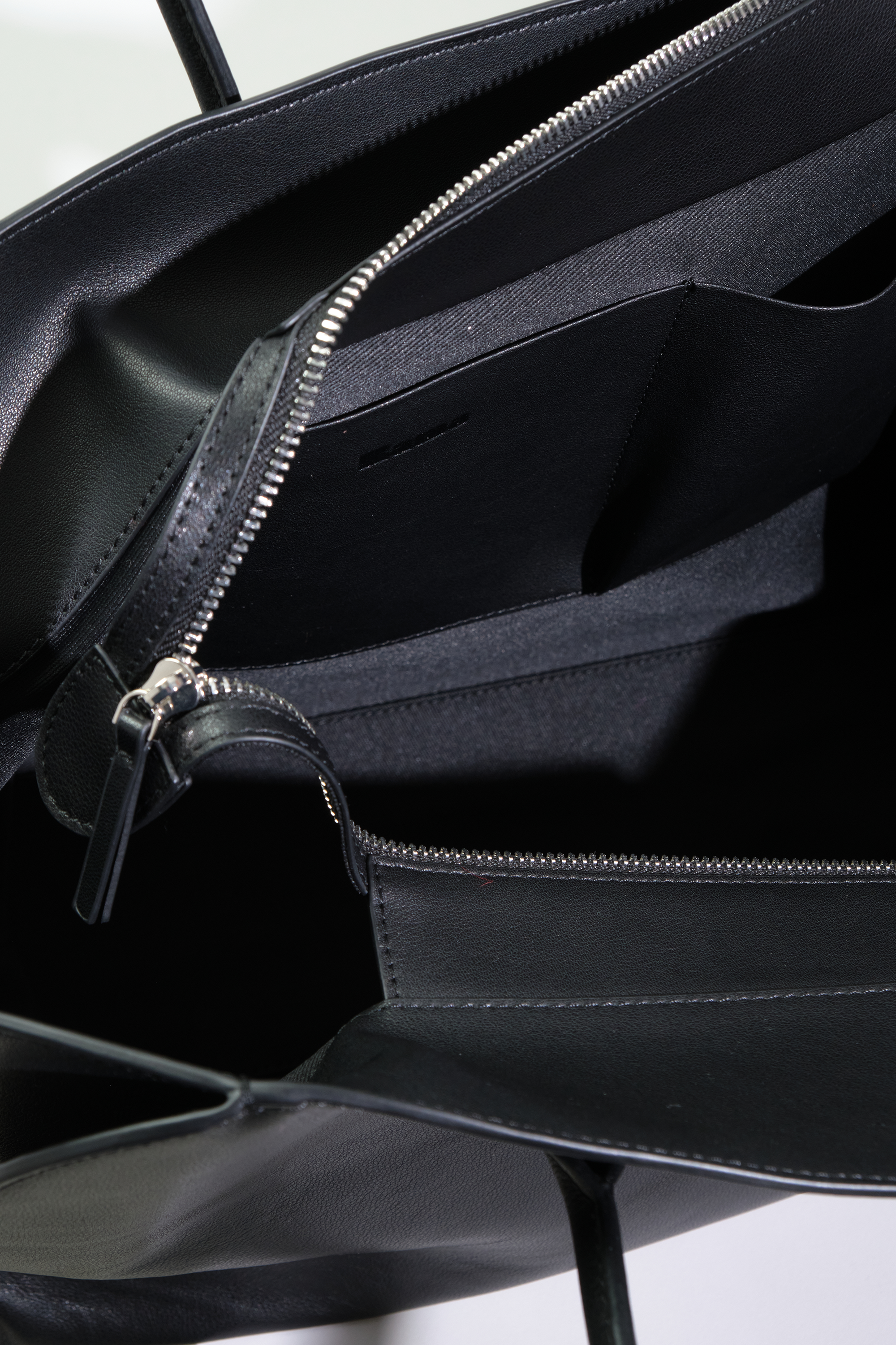 Leather Big Tote Bag / レザービッグトートバッグ（ブラック・ブラウン）