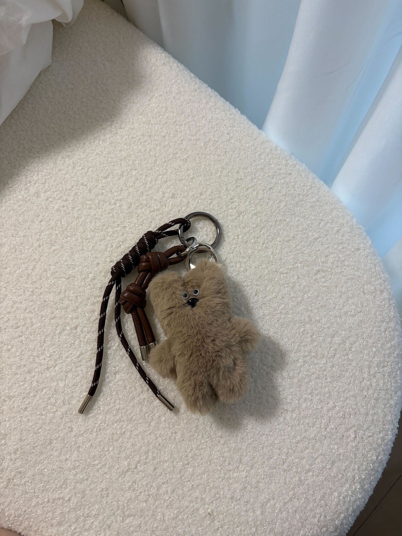 Cat Charm / キャットチャーム（ブラック・ベージュ）