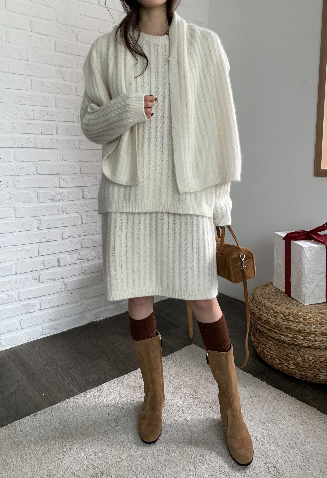 Soft Baguette Shoulder Bag / ソフトバゲットバッグ（ブラック・ブラウン）