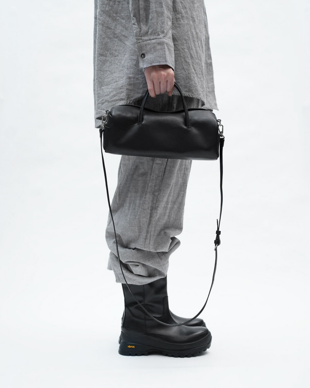 Soft Baguette Shoulder Bag / ソフトバゲットバッグ（ブラック・ブラウン）