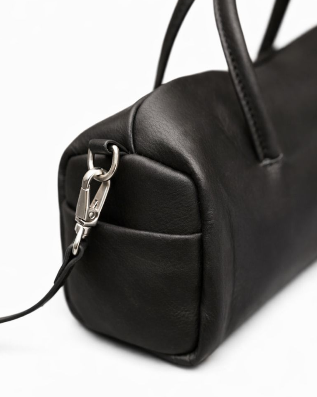 Soft Baguette Shoulder Bag / ソフトバゲットバッグ（ブラック・ブラウン）