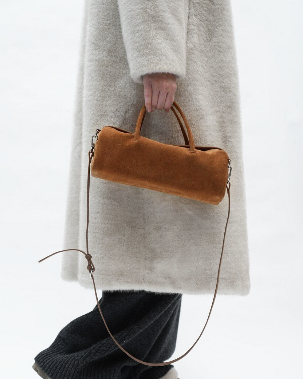 Soft Baguette Shoulder Bag / ソフトバゲットバッグ（ブラック・ブラウン）