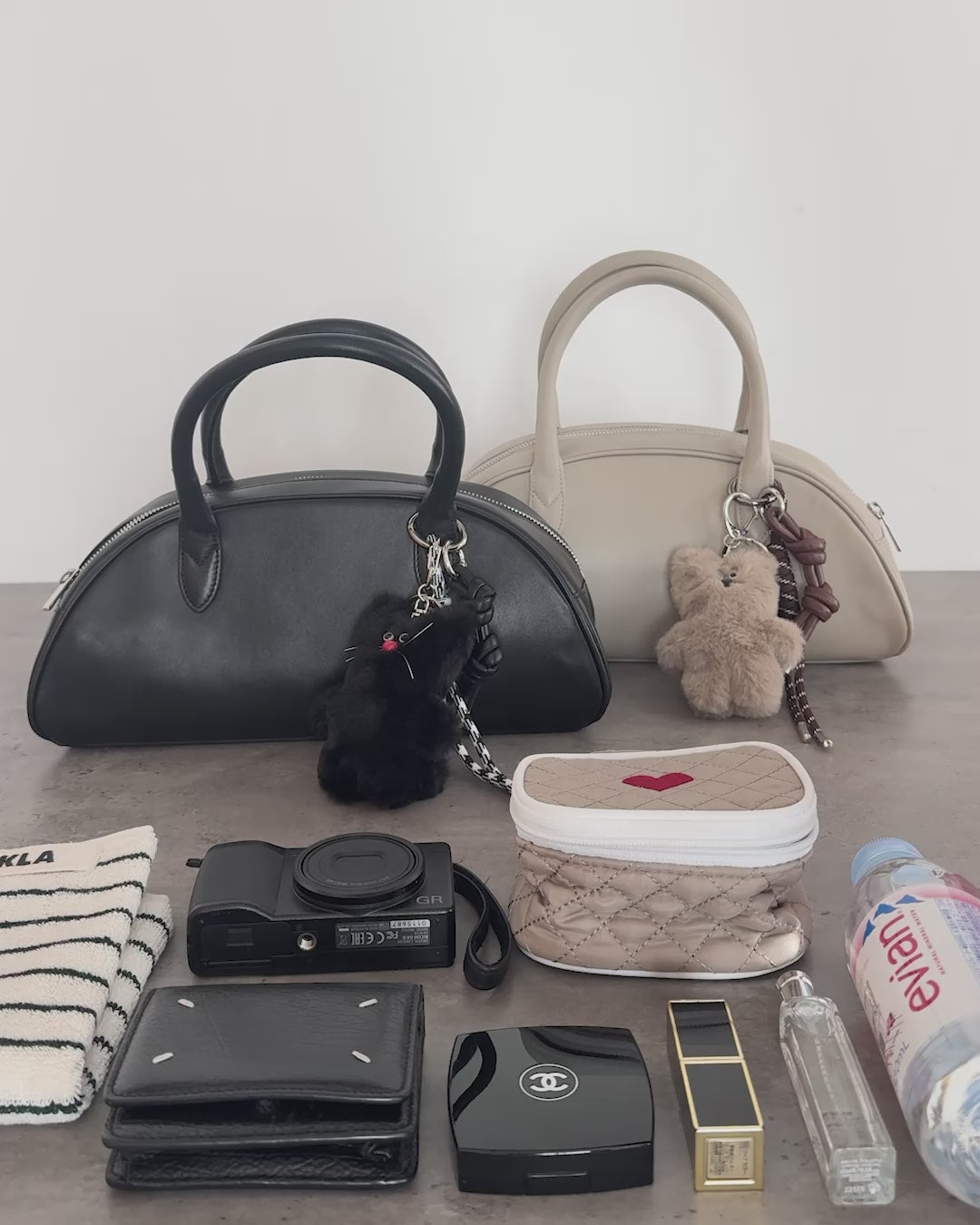 Half Moon Hand Bag / ハーフムーンバッグ（ブラック・ベージュ）